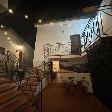 Palazzo 1815 לינה וארוחת בוקר Papasidero