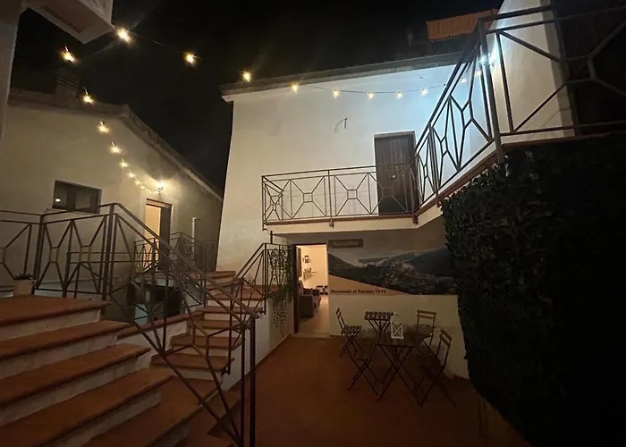 Palazzo 1815 לינה וארוחת בוקר Papasidero